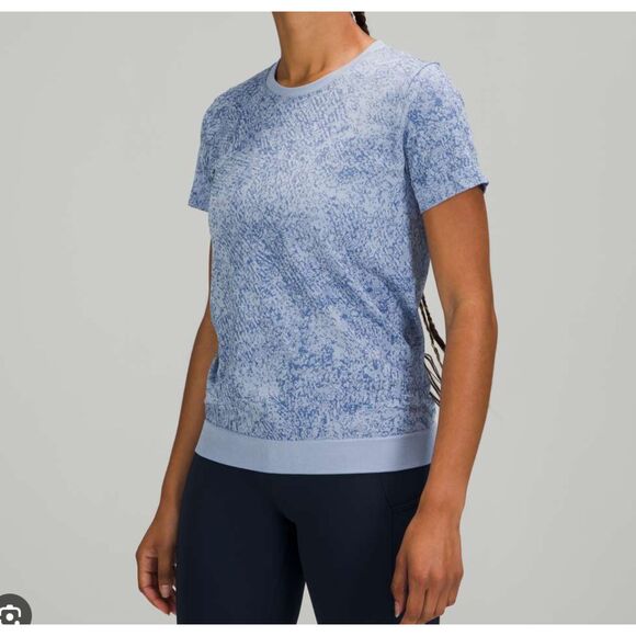 Women Lululemon Swiftly Breathe Short Sleeve Relaxed Fit Floral Fauna Blue Linen - Picture 1 of 7